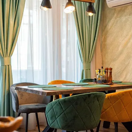 Renaissance Apartament *